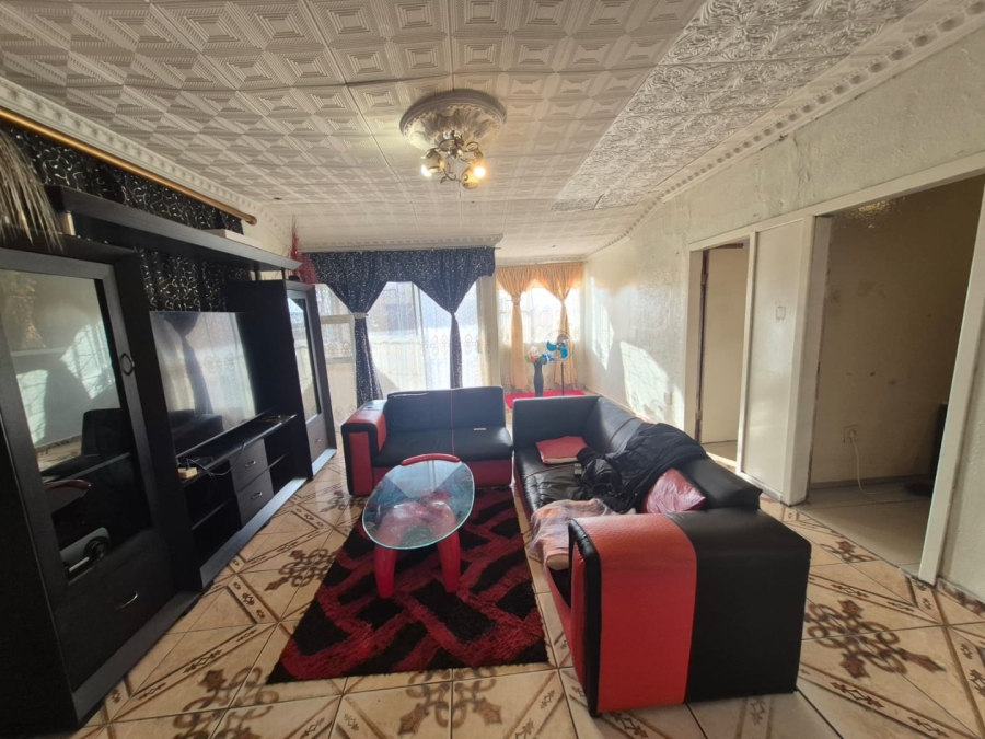 2 Bedroom Property for Sale in New Brighton Eastern Cape